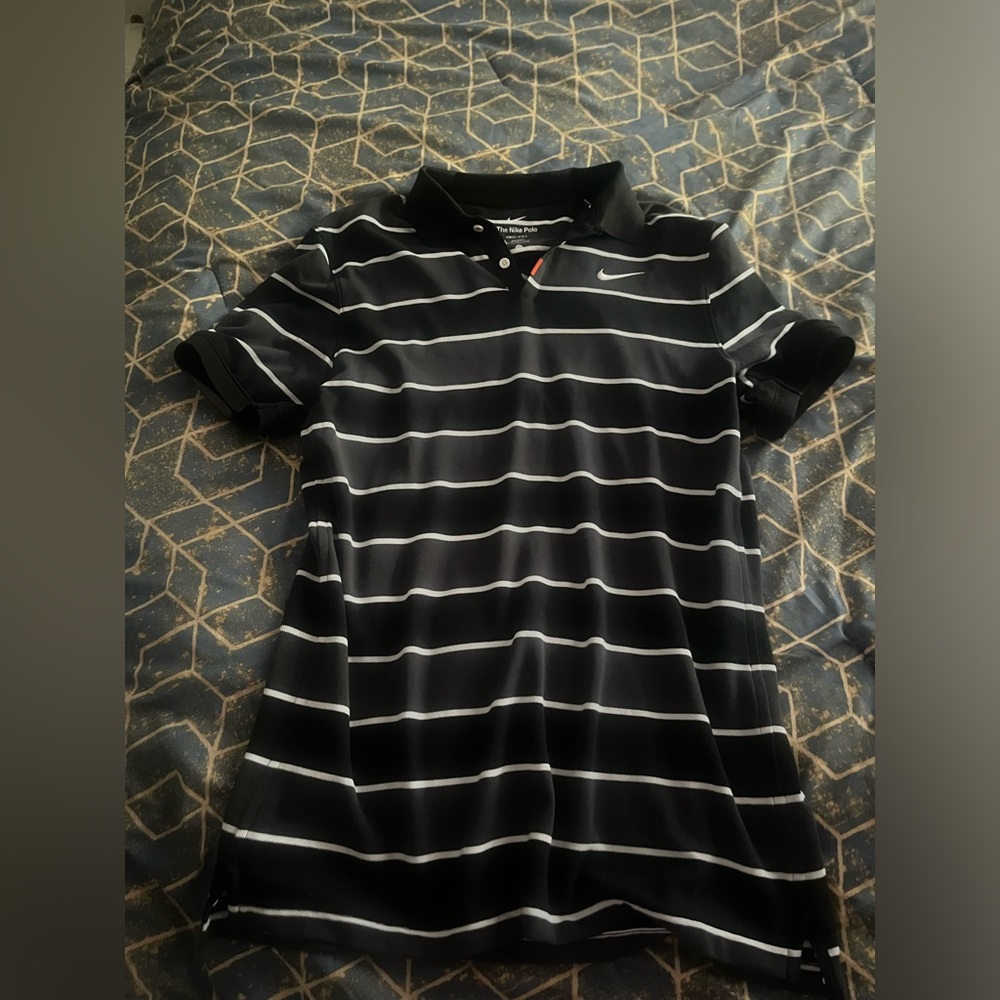 NIKE mens polo